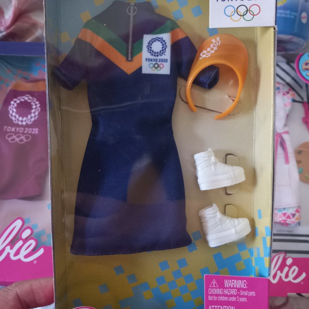 Barbie Tokyo 2020 Olympics, Fun and Art Fashions, and Water Reveal Doll - Picture 4 of 7